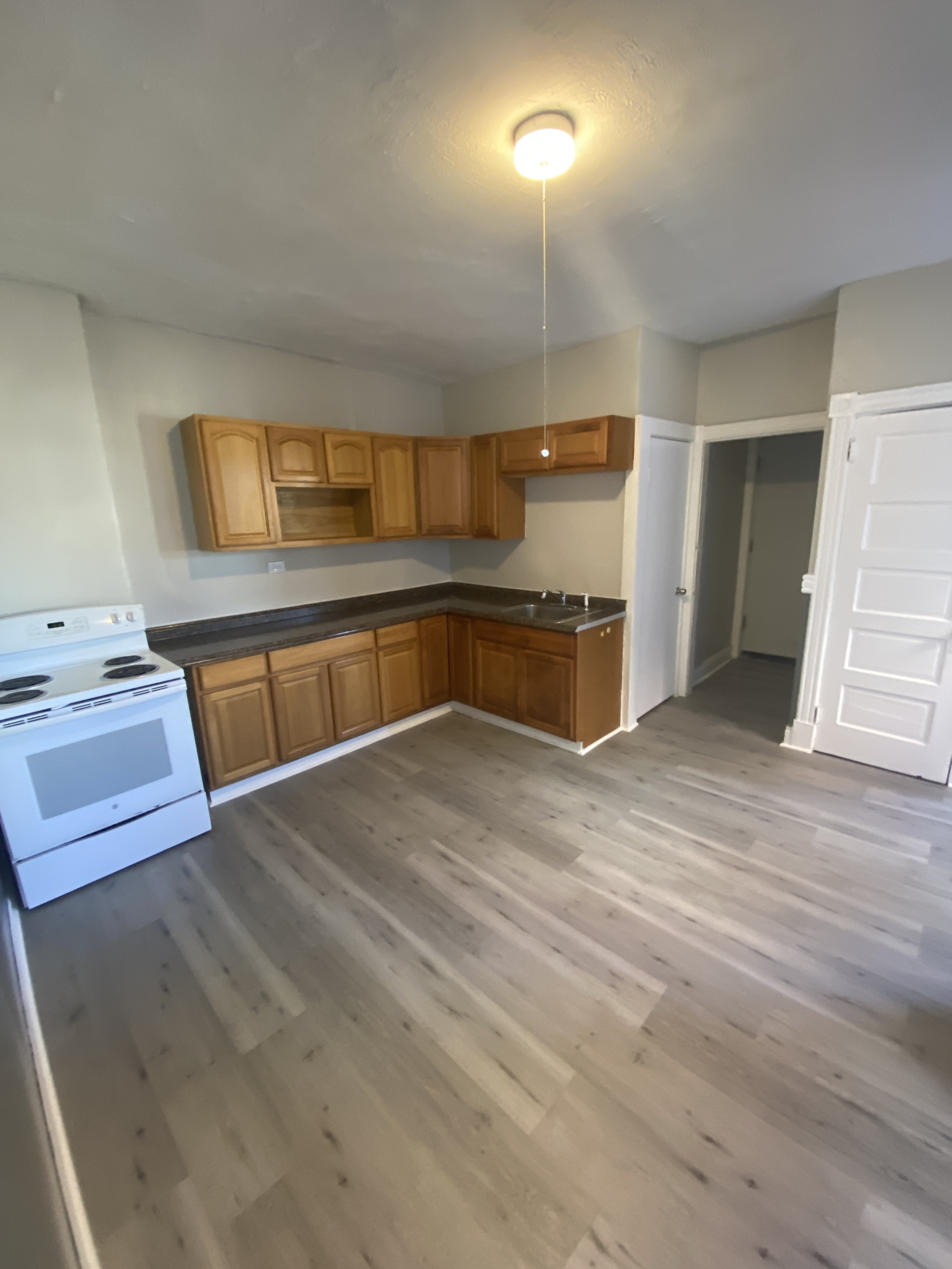 441 Wethersfield Avenue - 2N